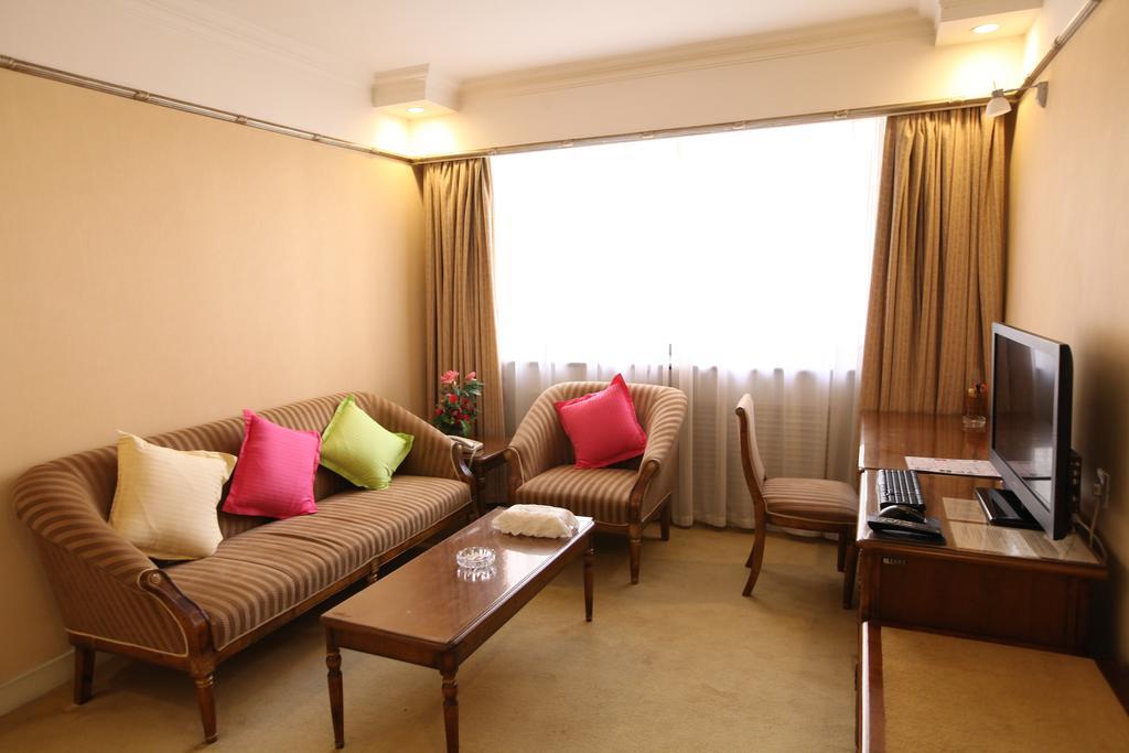 Chongqing Hotel 3*